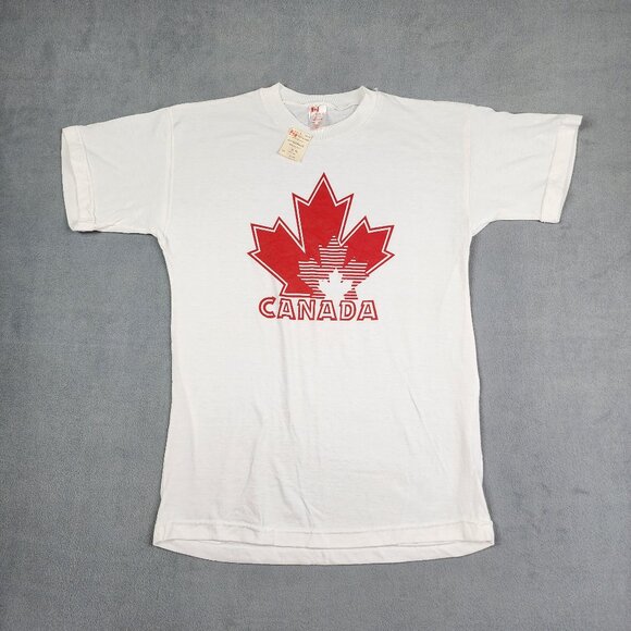 Vintage DNS Canada T-Shirt Men's Large White Duty Free Shoppe NWT Tourist - Picture 1 of 7